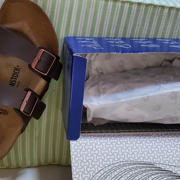 Sold - Picture 3 of 3